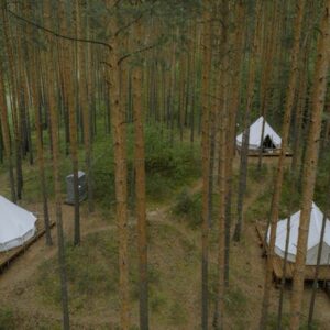 Oplev Fyn med børn: Derfor er glamping tæt på vandet et oplagt alternativ til klassisk ferie